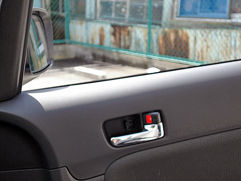 �E�B�b�V���̃h�A������Œ�ӏ�