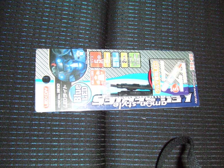 �G�[����LED