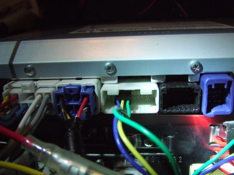 �i�r�ɊȈՃR�l�N�^�Őڑ�